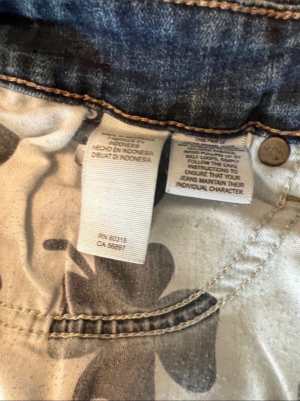 Lucky Brand Indigo Denim Jeans with Tan Leather Patch - Picture 14 of 14
